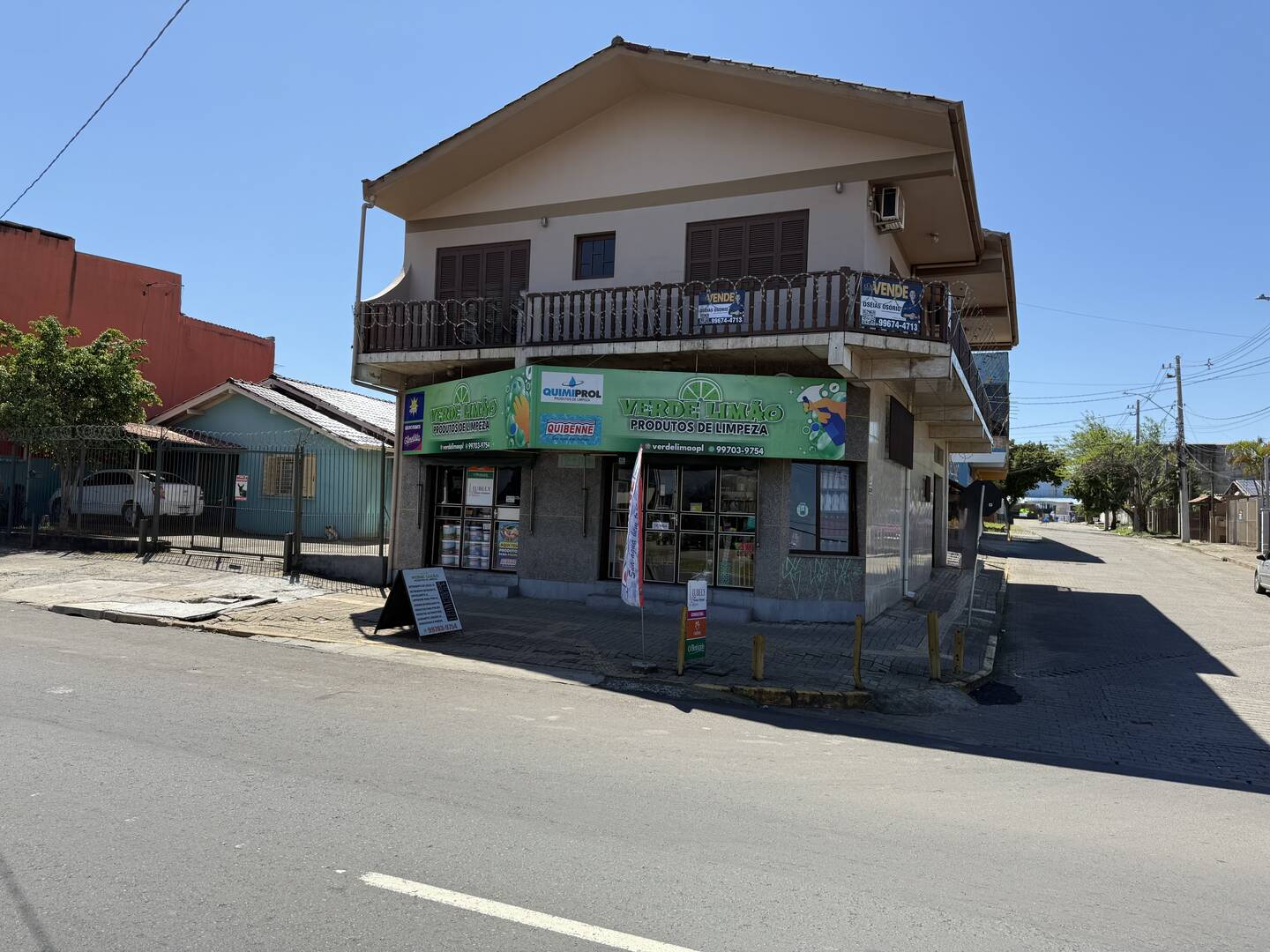 Casa, 3 quartos, 252 m² - Foto 1