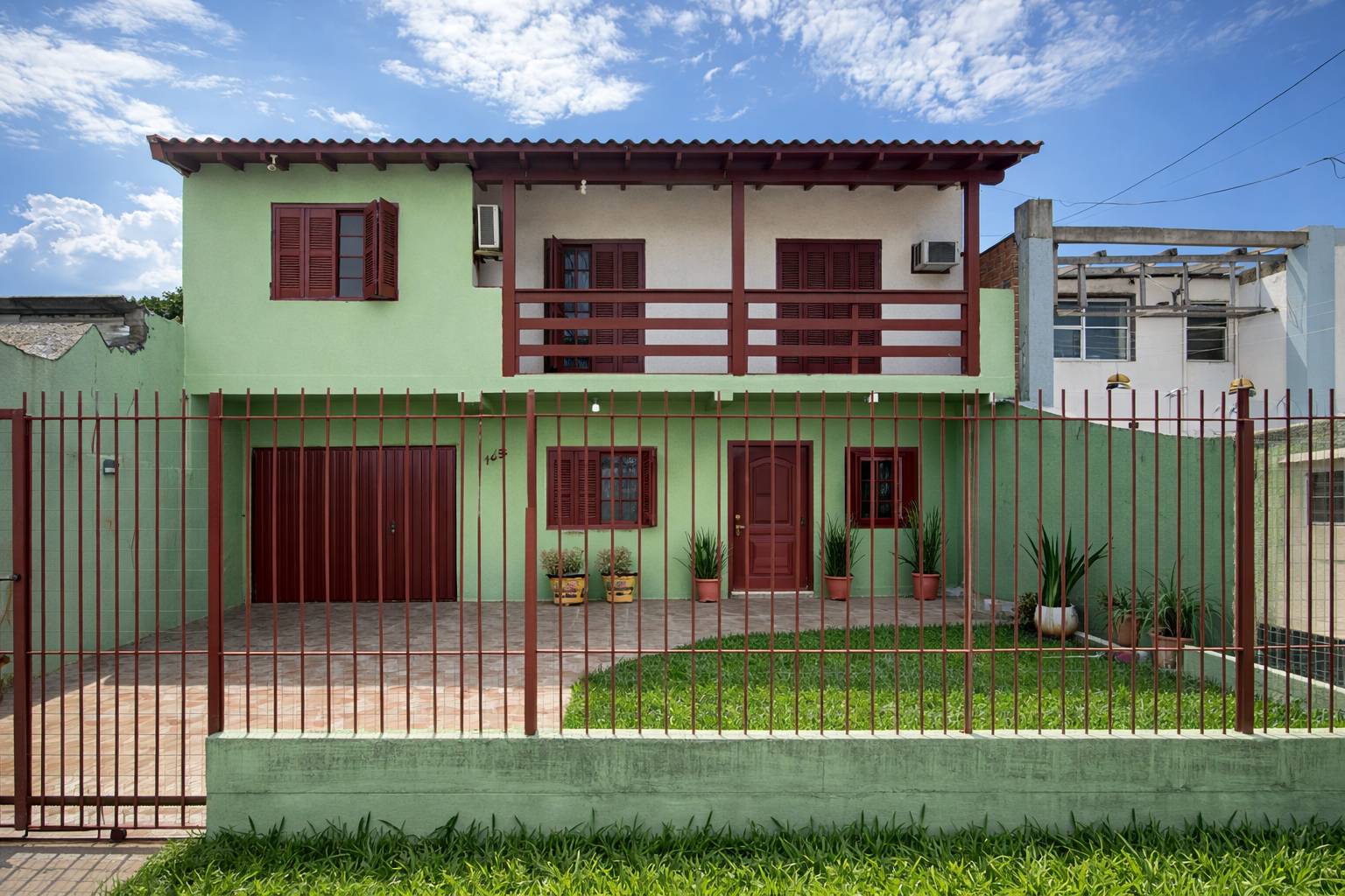 Casa, 5 quartos, 260 m² - Foto 1