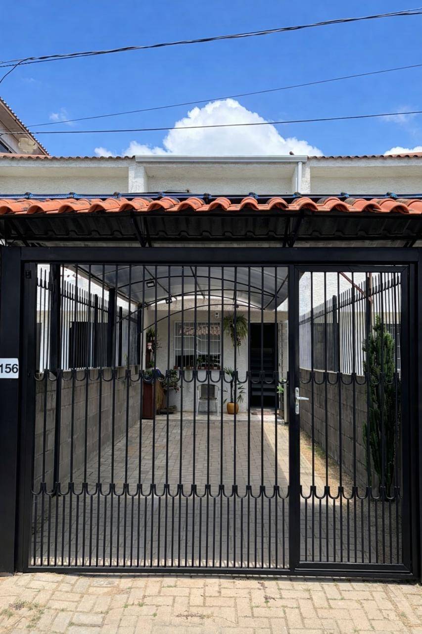 Casa, 2 quartos, 54 m² - Foto 1