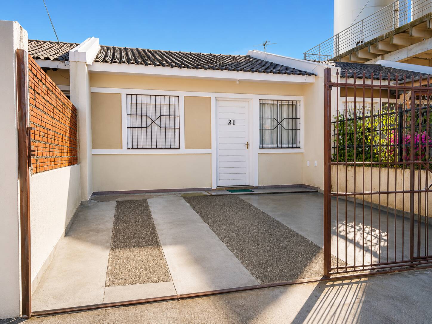 Casa, 2 quartos, 40 m² - Foto 1